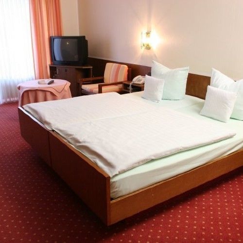 Hotel Restaurant Rothkopf Ойскирхен Экстерьер фото